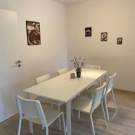 For Workers דירה